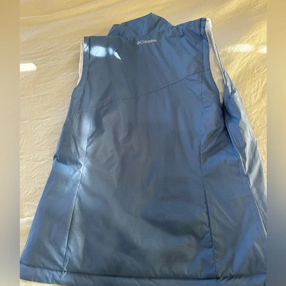 Women’s reversible Tar Heels vest - brand new with tags - size medium - Picture 5 of 6